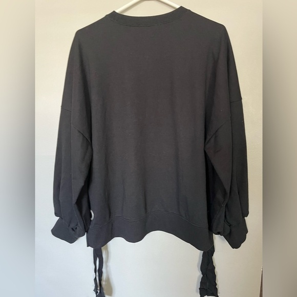 ❤️2/$50❤️[S] ZARA TRAFALUC Black Lace Up Silver Ring Ties LS Sweatshirt - Picture 6 of 6